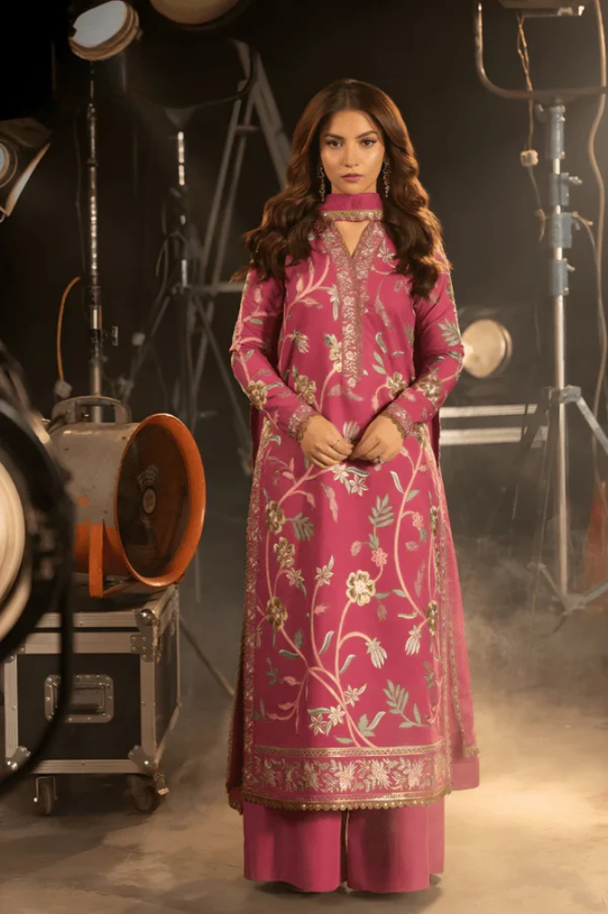3PC EMBROIDERED LAWN SUIT - GR-669