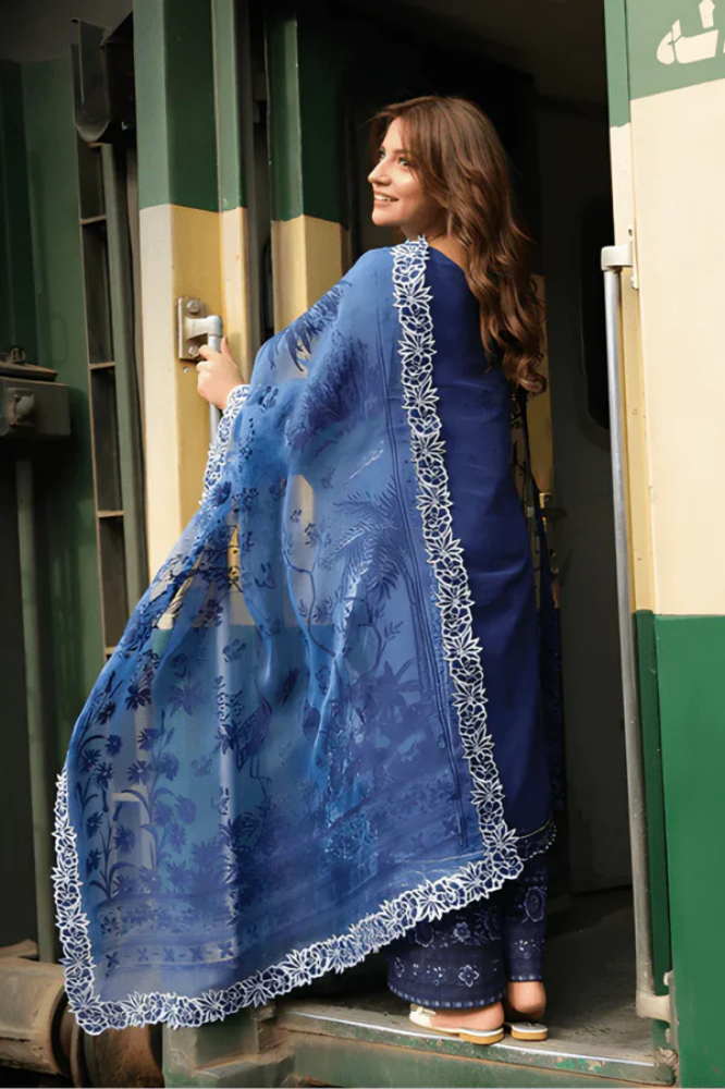 3PC EMBROIDERED LAWN SUIT - GR-665
