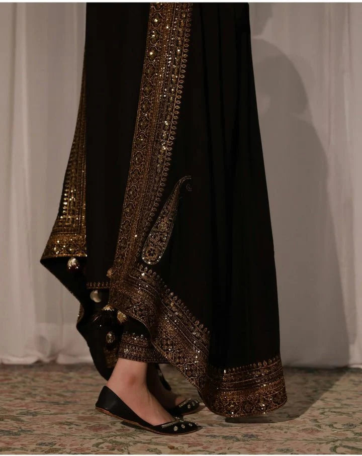 3PC EMBROIDERED LAWN SUIT - GR-584