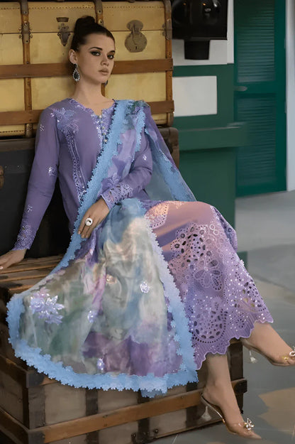 3PC EMBROIDERED LAWN SUIT - GR-210