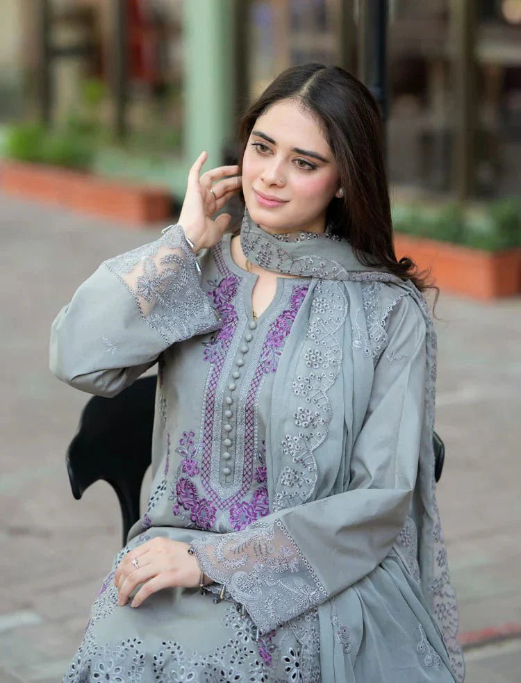 3PC EMBROIDERED LAWN SUIT - GR-515
