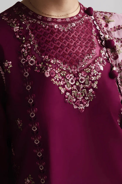 3PC EMBROIDERED LAWN SUIT - GR-662