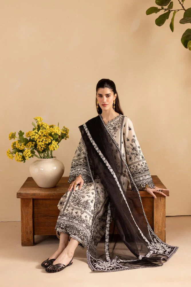 3PC EMBROIDERED LAWN SUIT - GR-666