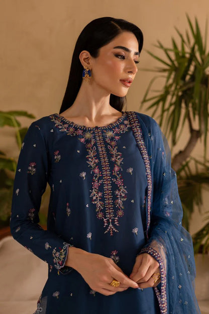 3PC EMBROIDERED LAWN SUIT - GR-690
