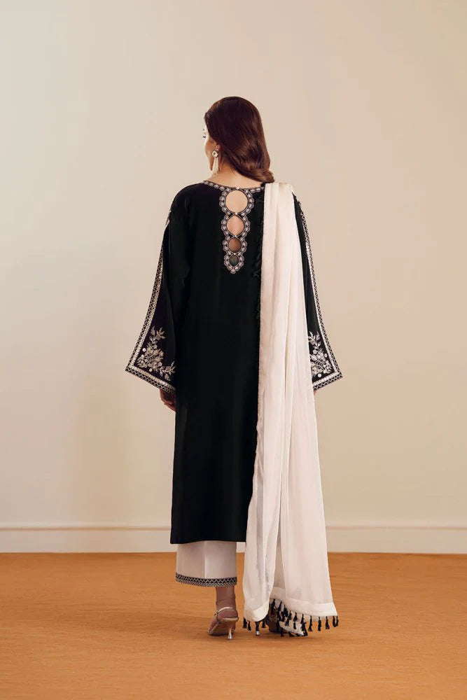 3PC EMBROIDERED LAWN SUIT - GR-694