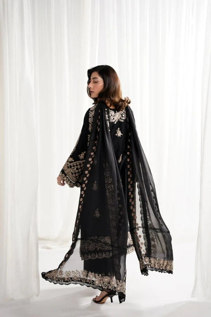 3PC EMBROIDERED LAWN SUIT - GR-717
